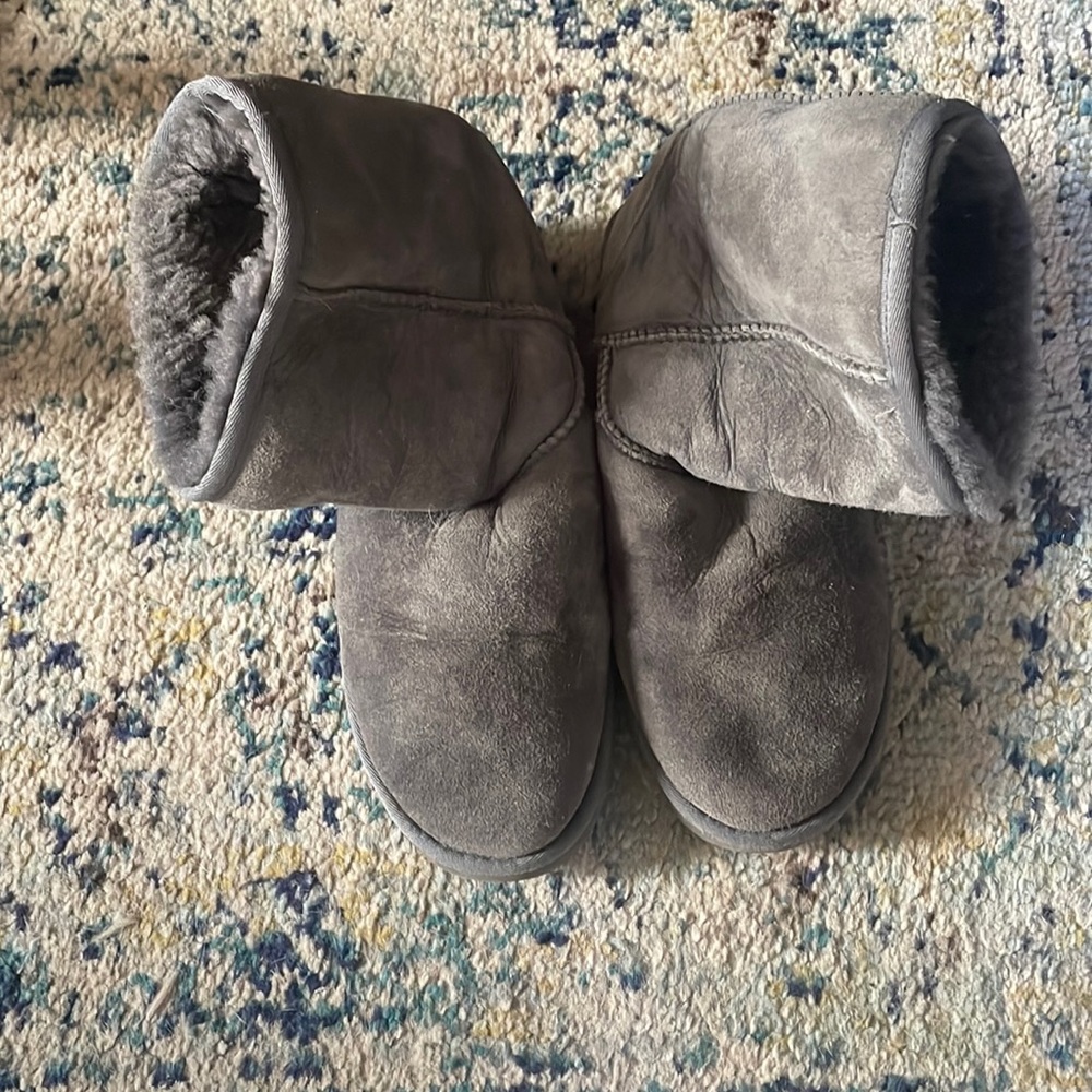 Ugg Classic Short boots women’s size 10/EU 41